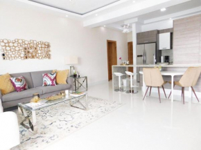 TREEII13E- De Lujo con Vista al Mar en Sector Residencial